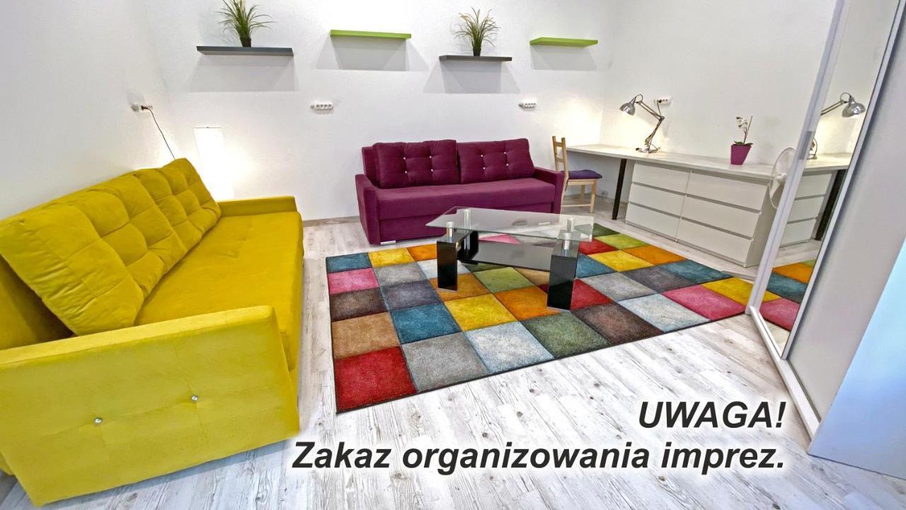 Aparthotel Zabrze, Apartamenty W Centrum Z Prywatnym Parkingiem Exterior foto