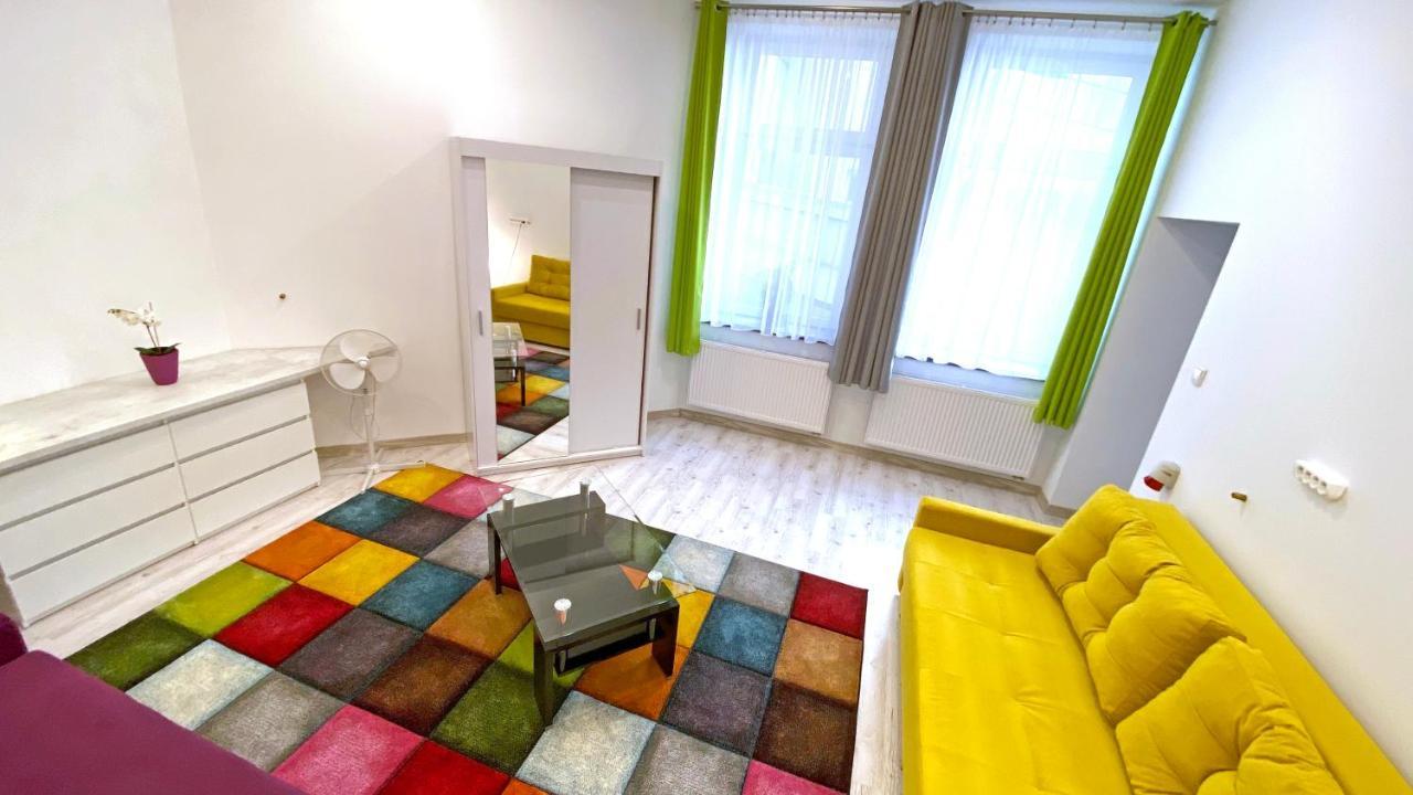 Aparthotel Zabrze, Apartamenty W Centrum Z Prywatnym Parkingiem Exterior foto
